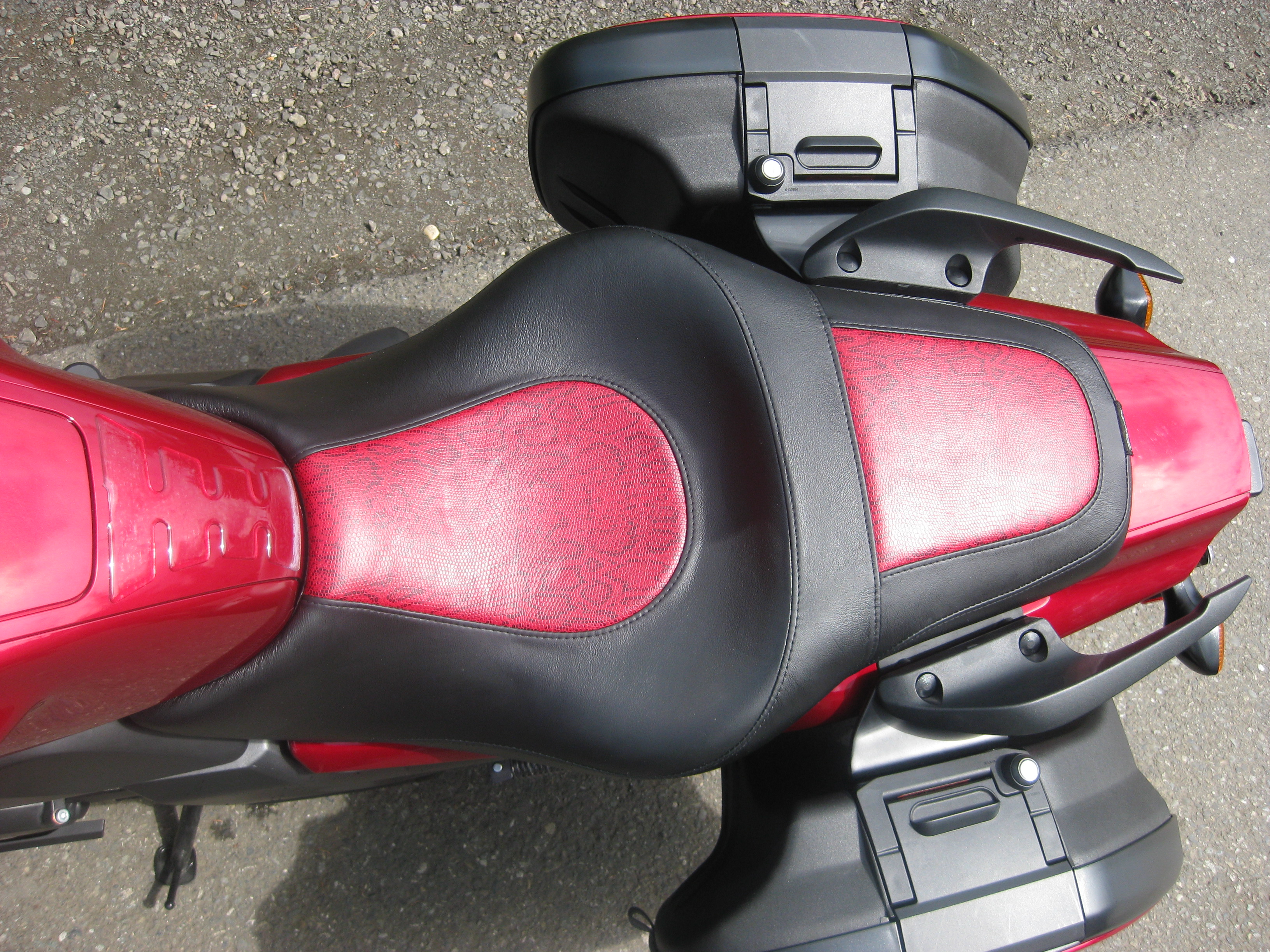 rich's custom motorcycle seats