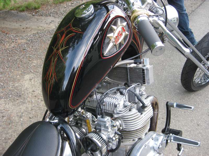 classic 350 bs6 seat height